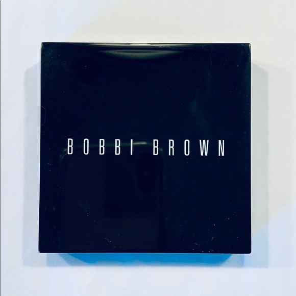 Bobbi Brown Highlighting Powder - Tawny Glow - Picture 4 of 8